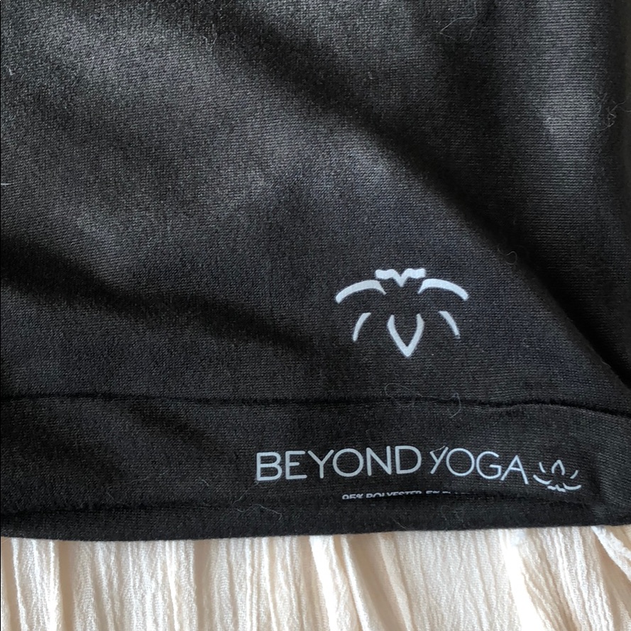 Brand New Beyond Yoga Pocket Infinity Scarf